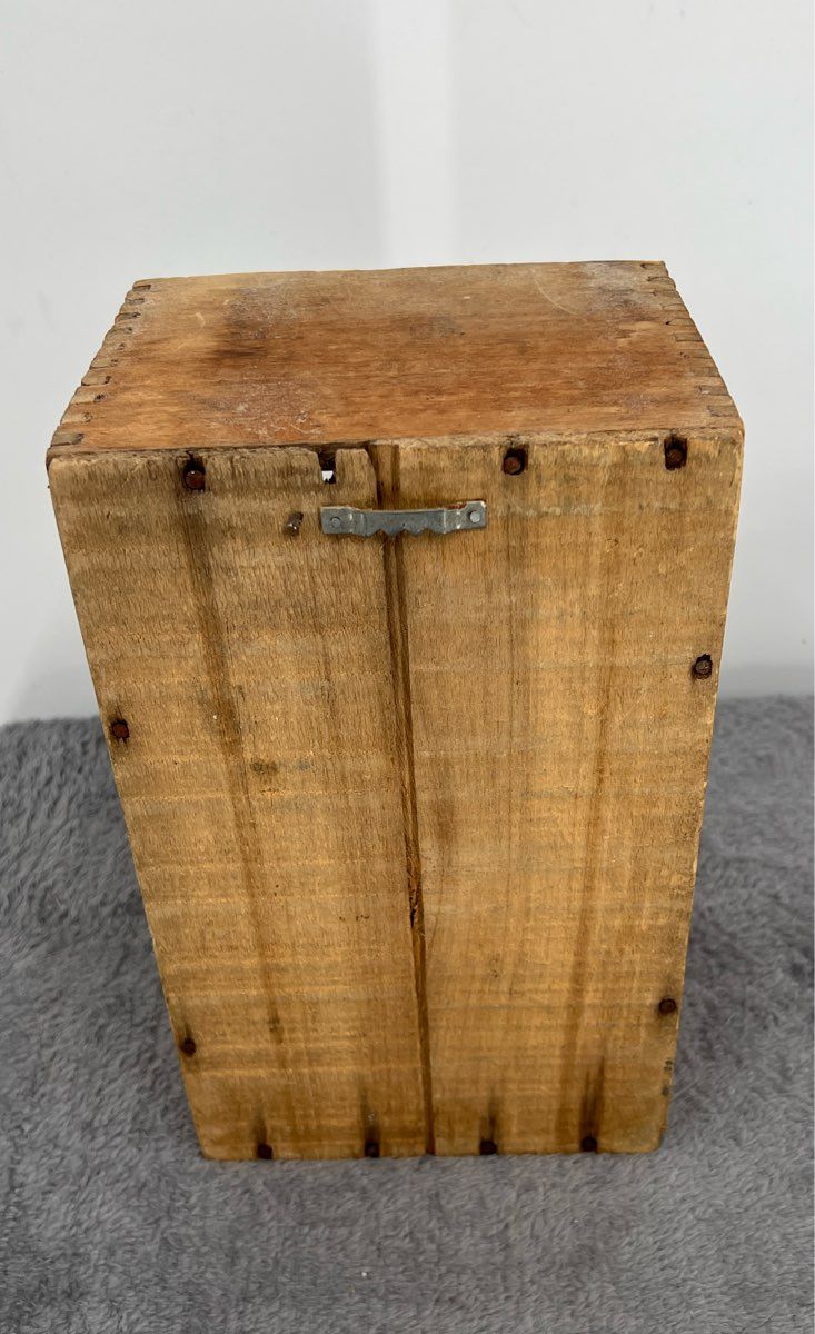 Antique/Vintage Montgomery Ward & Co Chicago-Extra Gloss Lump Starch-Wood Crate