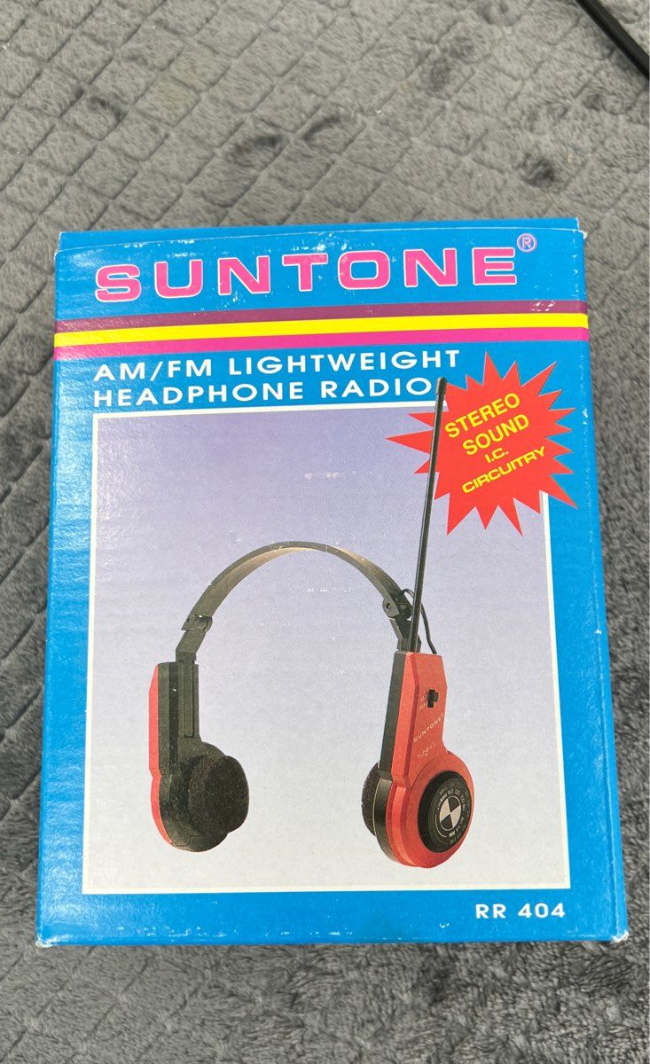 Vintage 1991 Suntone AM/FM Lightweight Headphone Radio Model RR404 Tested