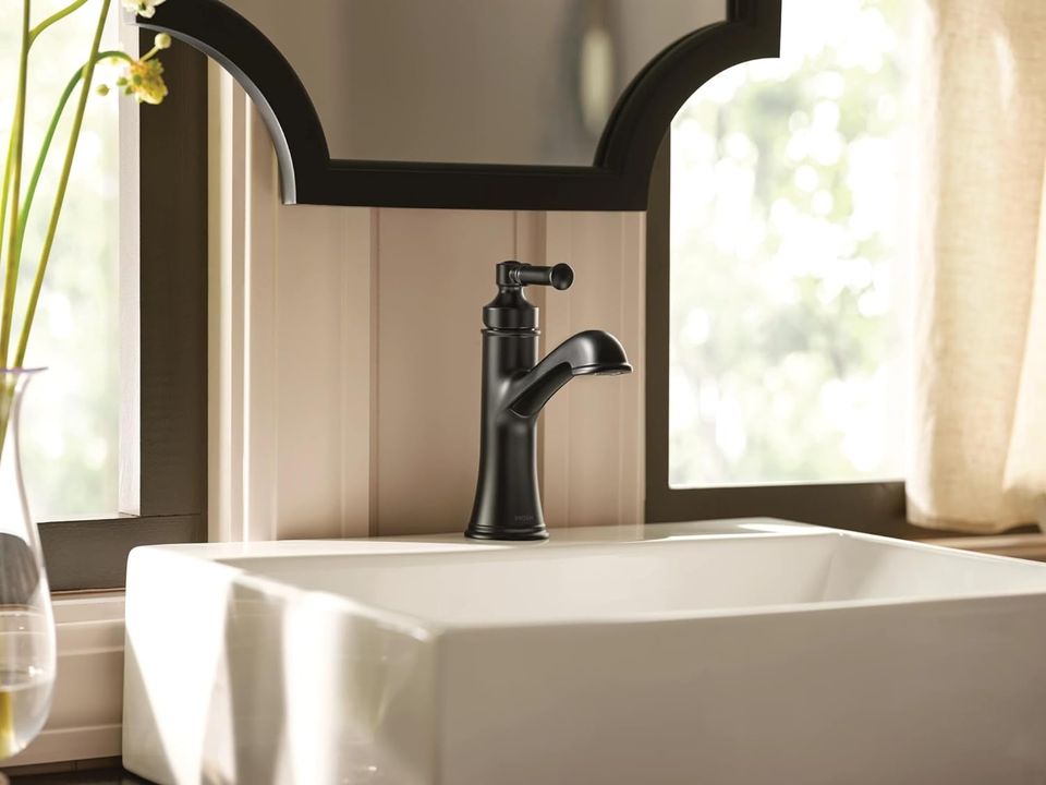 New Moen 6803BL Matte Black Dartmoor 1 Handle Bathroom/Lavatory Faucet Kit
