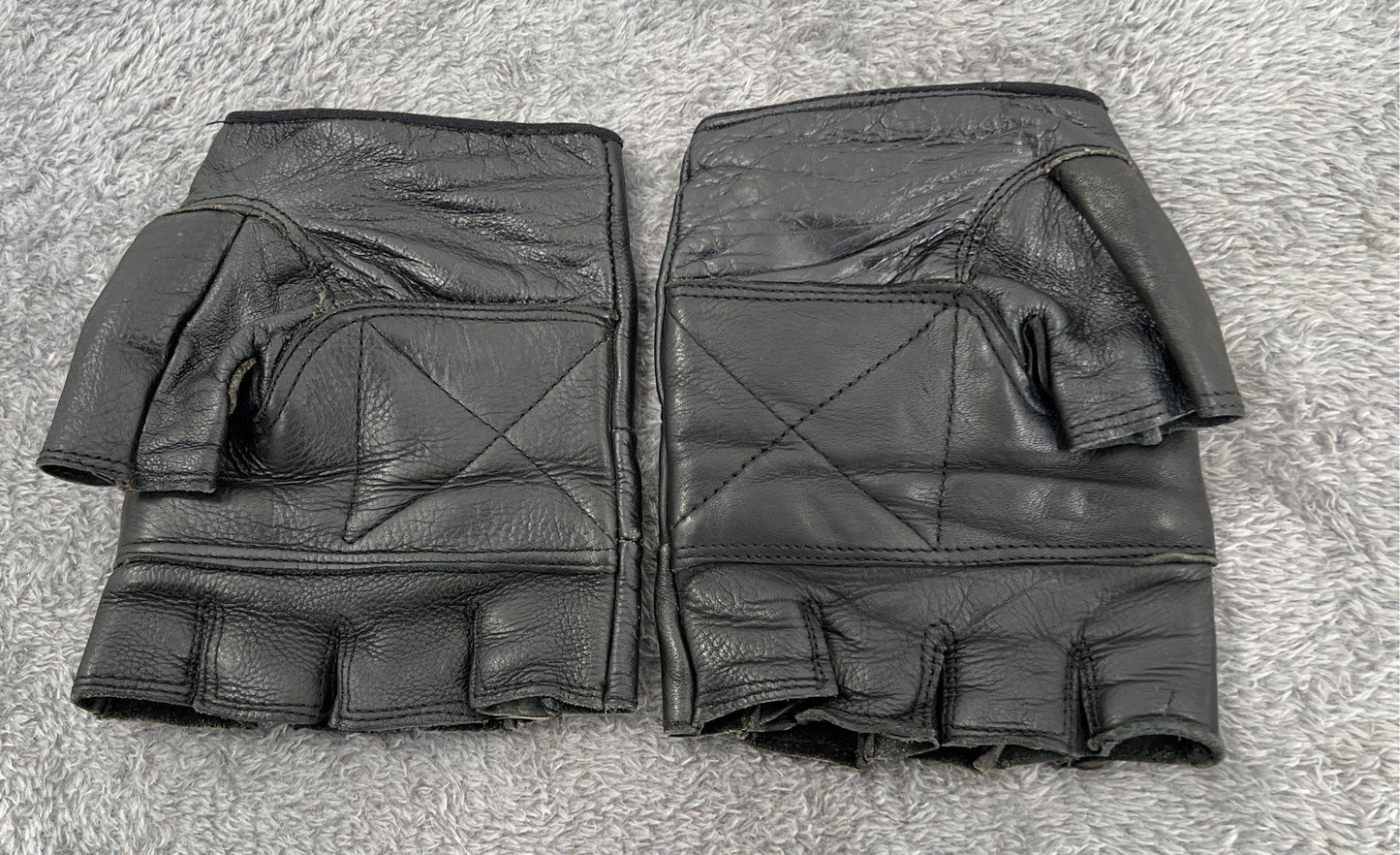 Harley Davidson Neck Cover & Men's Size L Fingerless Leather Motorcycle Gloves