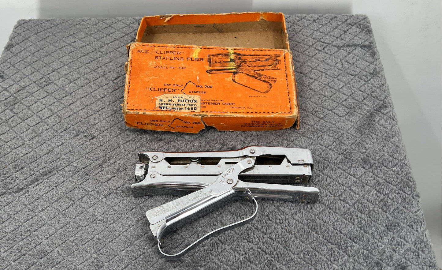 Vintage Ace "Clipper" Stapling Plier Model No. 702 With 2 Boxes Of Staples-USA