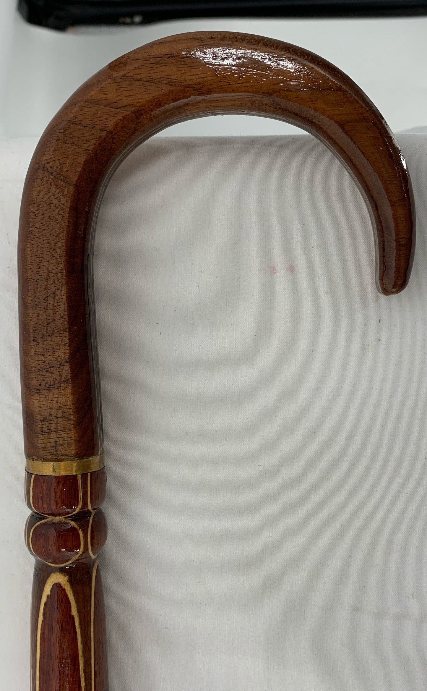 Vintage Handcrafted Lester Kennel Brown And Gold 36" Waking Cane