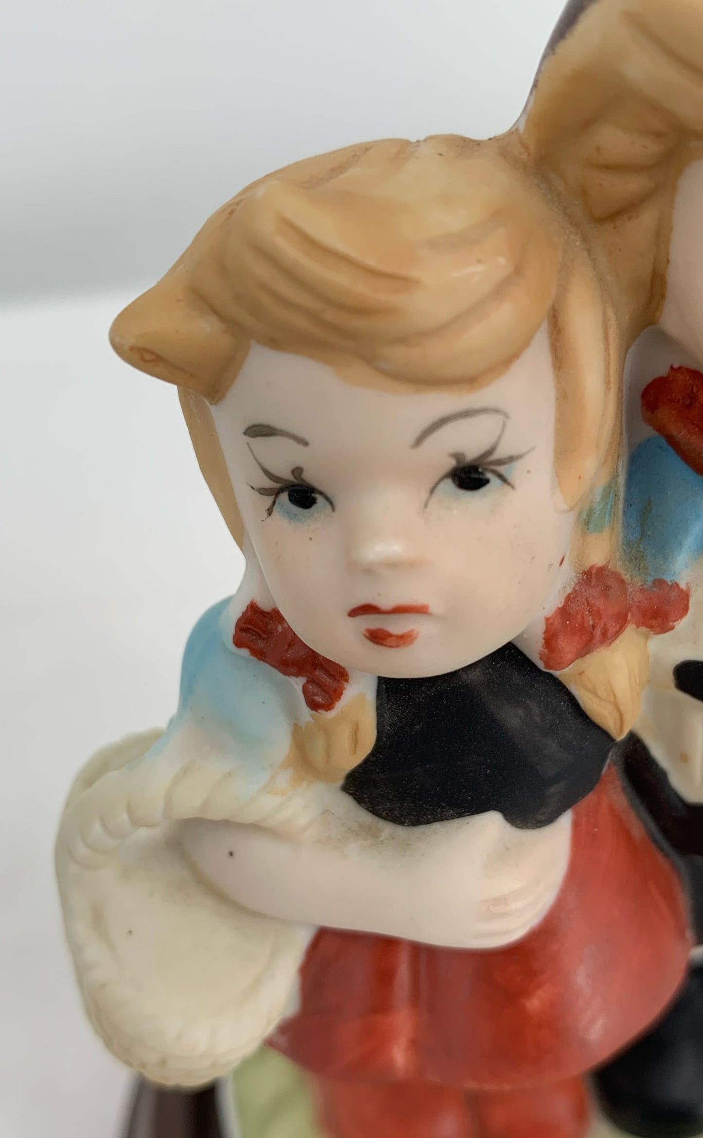 Vintage Sanyo Alpine Dolls Music Box-Boy And Girl-Rotating Figurine With Music
