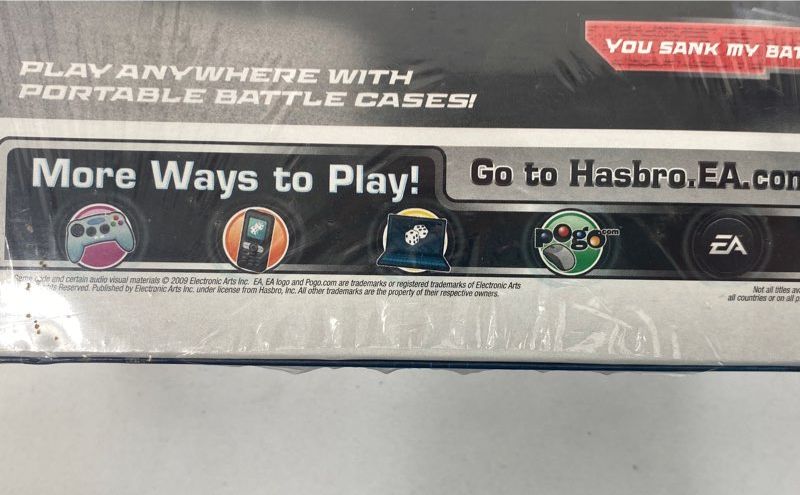 Hasbro Gaming Battleship 2012 Portable Game Sealed A32640000