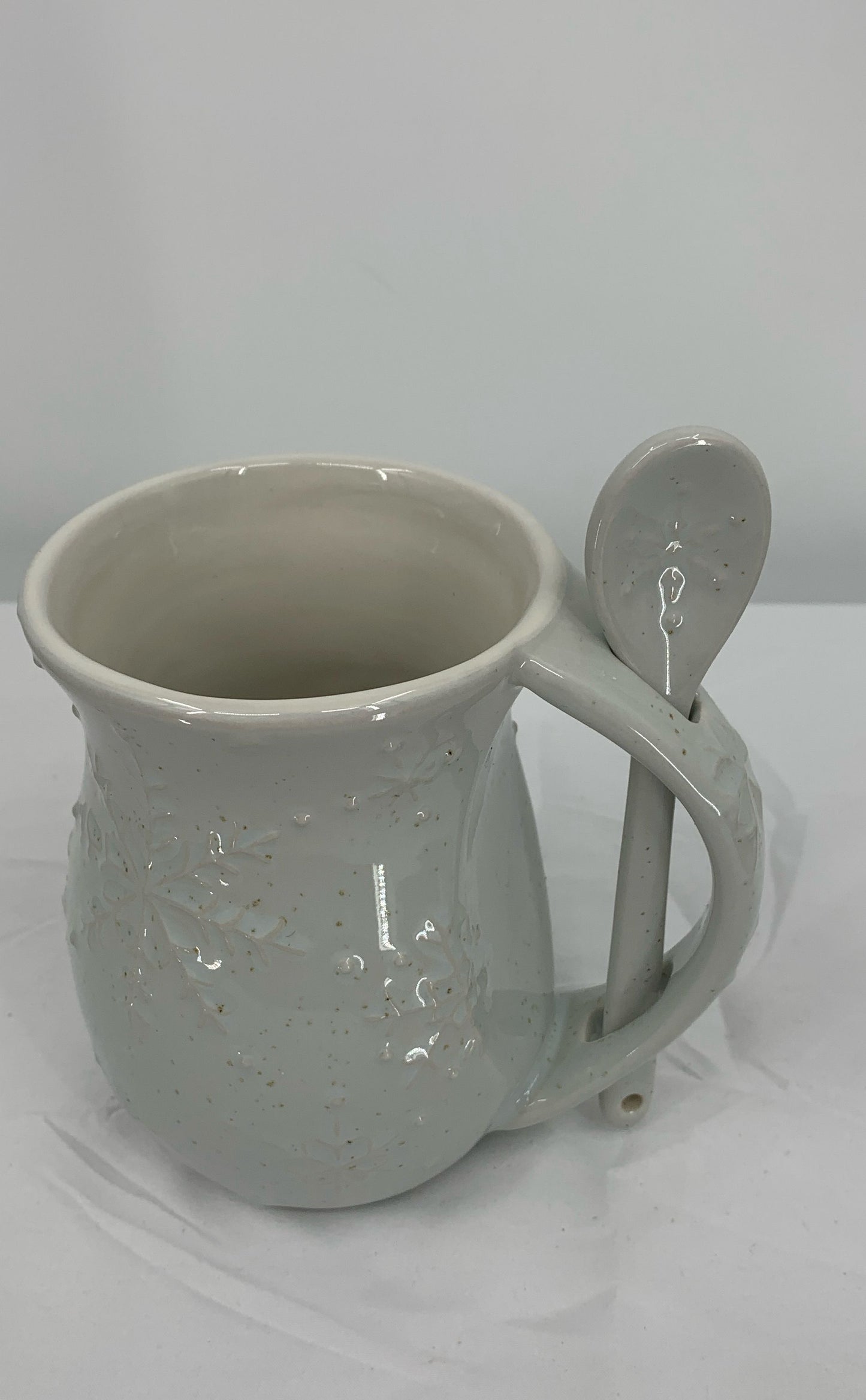 Hallmark Snowflake Hand Warming Mug With Matching Spoon With Holder