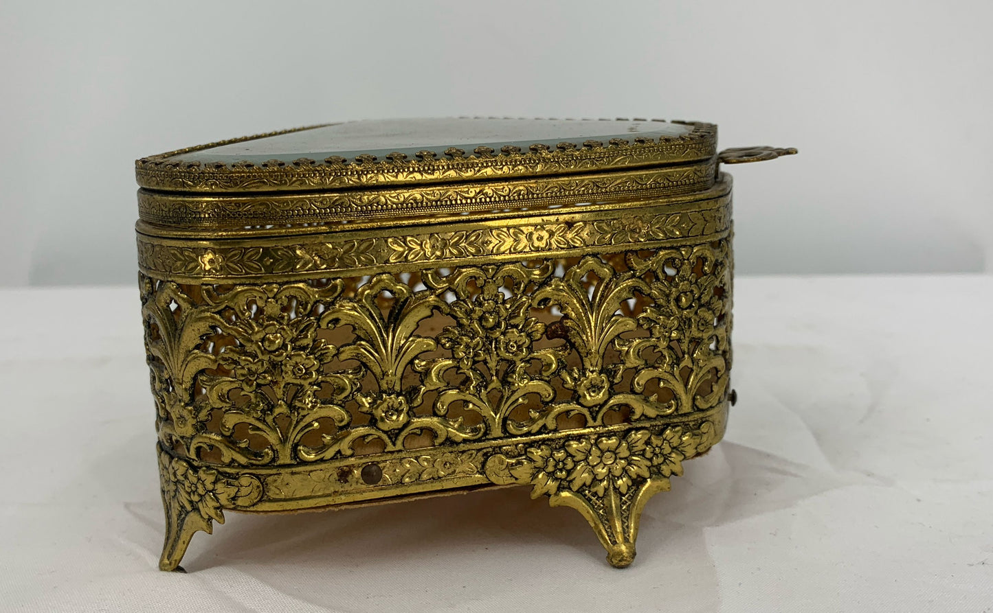 Antique Gold Ornate Ormulu Jewelry Box With Lid Velvet Interior 5x5x3"