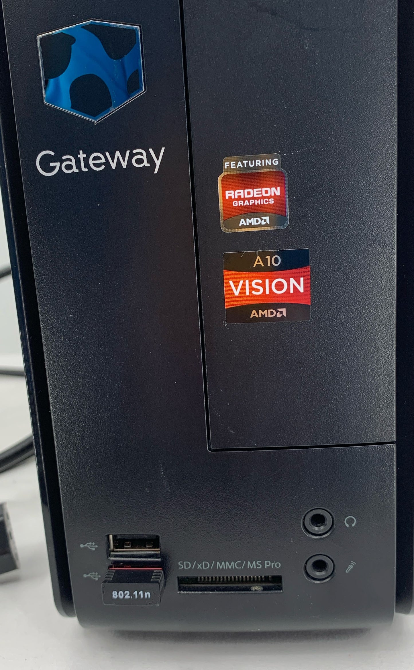 Gateway Desktop PC SX2380-UR22 A10 Vision-HDMI-Radeon Graphics-Windows 8