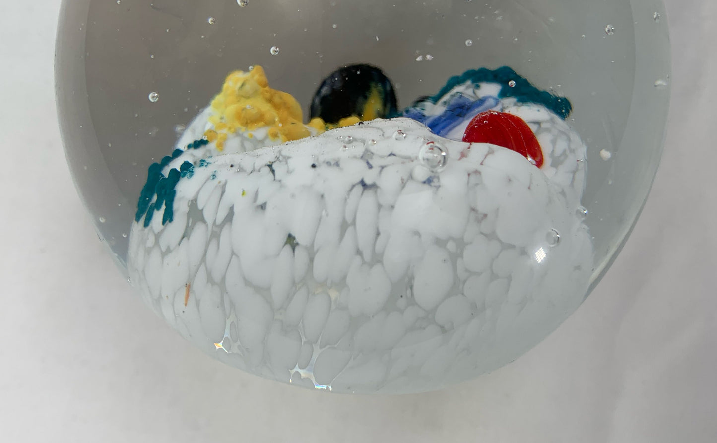 Vintage Dynasty Gallery Heirloom Collectibles Art Glass Globe-Paperweight-Ocean